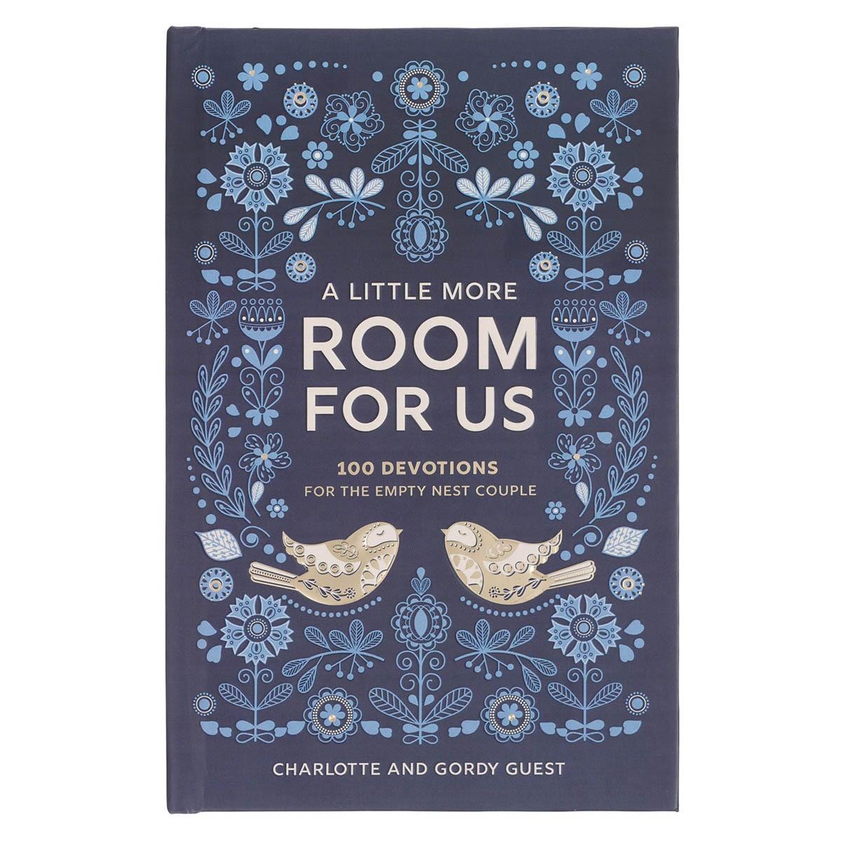 Productafbeelding: voorkant van A Little More Room for Us HC Devotional