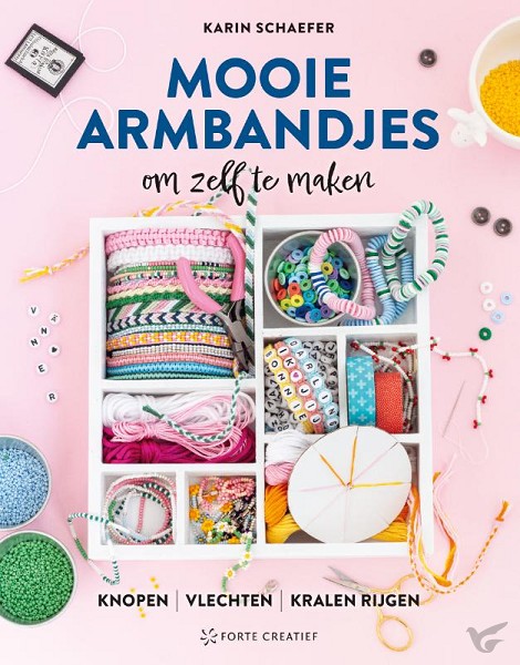 Productafbeelding: voorkant van Mooie armbandjes om zelf te maken