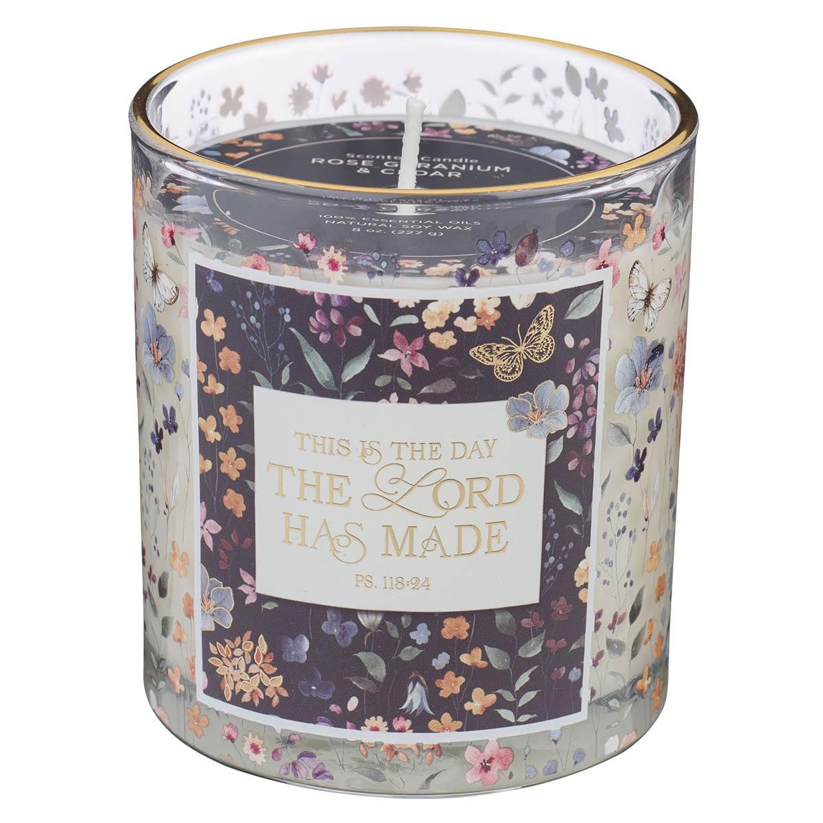 Productafbeelding: voorkant van This Is The Day The Lord Has Made Ps. 118:24 Glass Candle