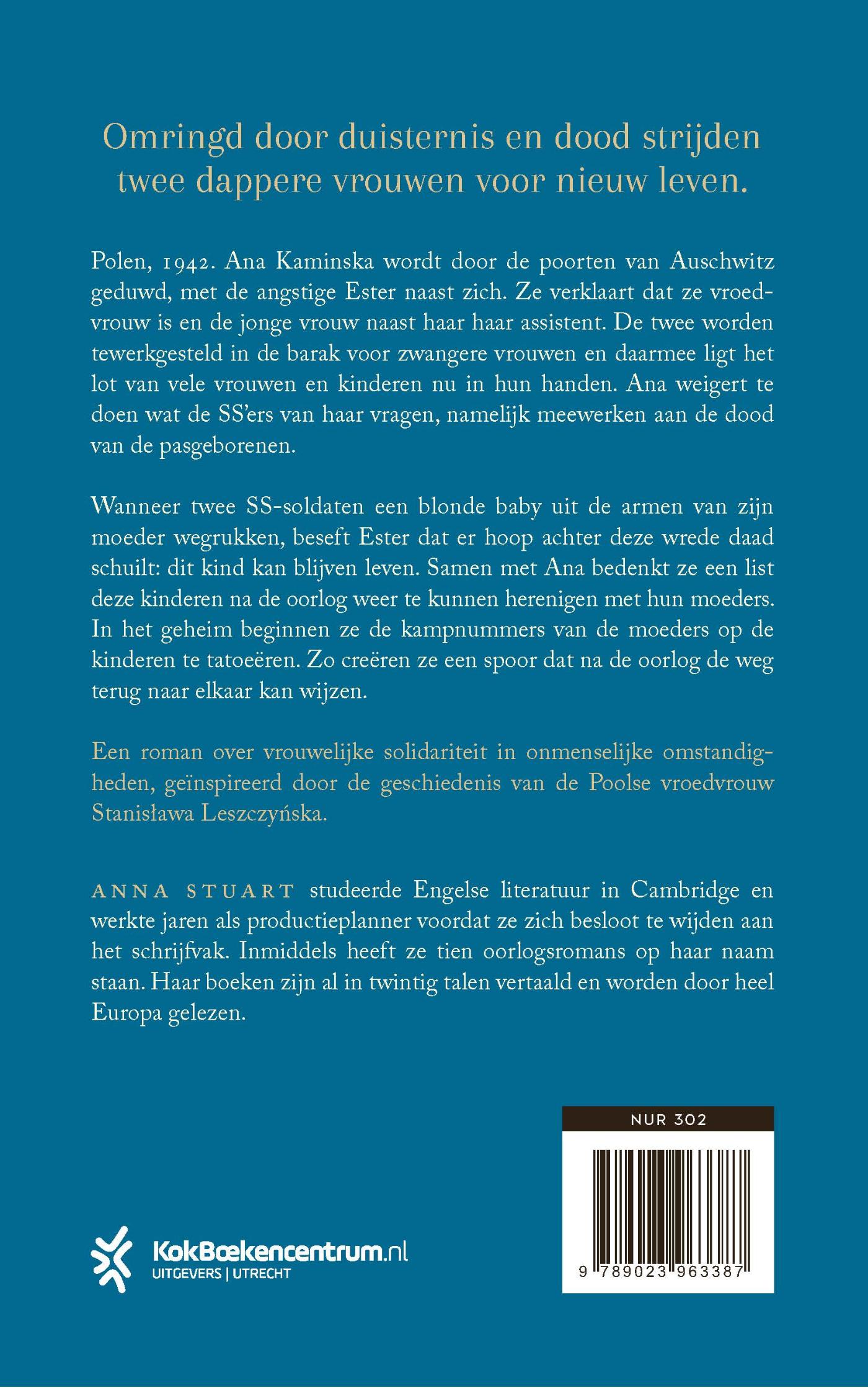 Productafbeelding: achterkant van De vroedvrouw van Auschwitz