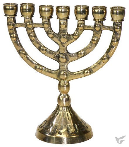Productafbeelding: voorkant van Menorah goudkleurig 11cm
