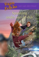 Productafbeelding: voorkant van Spanning onder aan de dijk