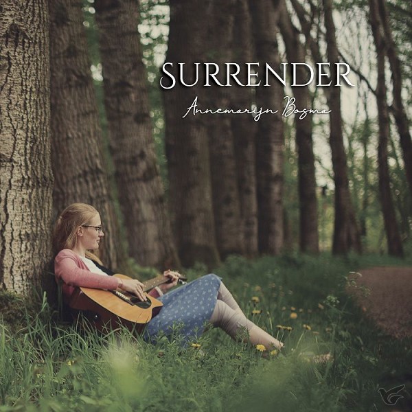Productafbeelding: voorkant van Surrender