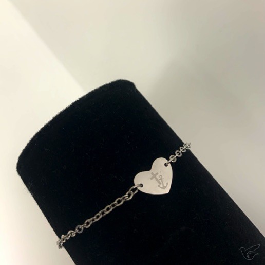 Productafbeelding: voorkant van Armband hartje geloof hoop liefde zilver