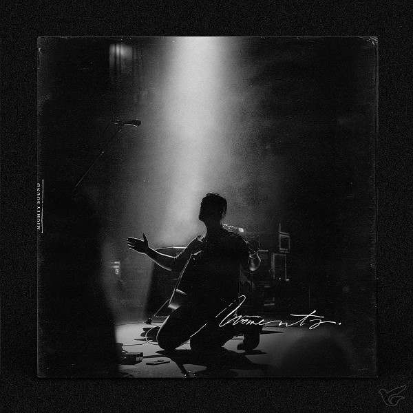 Productafbeelding: voorkant van Moments: Mighty Sound