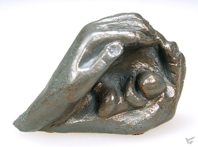 Productafbeelding: voorkant van Beeld 712e baby in 2 handen 10cm blauw