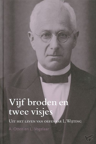 Productafbeelding: voorkant van Vijf broden en twee visjes