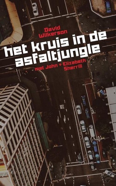 Productafbeelding: voorkant van Het kruis in de asfaltjungle (pocket)