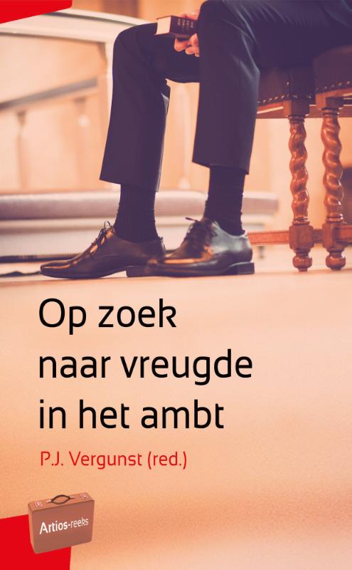 Productafbeelding: voorkant van Op zoek naar vreugde in het ambt