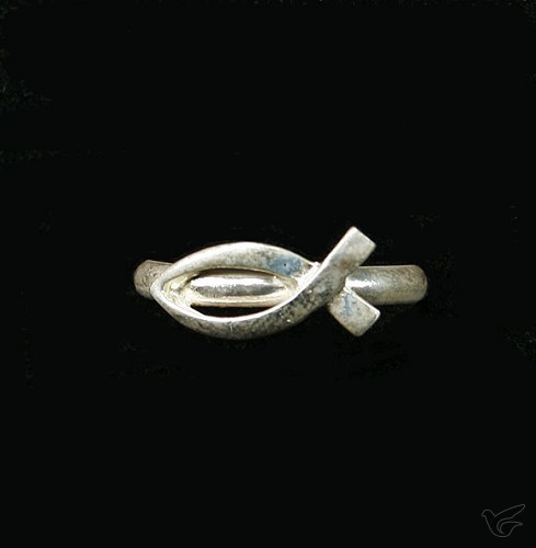 Productafbeelding: voorkant van Ring zilver dun vis 17mm
